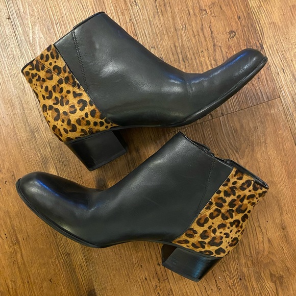 Booties by Naturalizer* ♥️ Sz 7 ♥️ - Picture 4 of 6